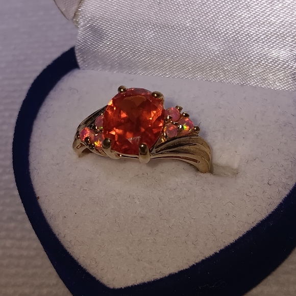 5.3ct. Natural orange sapphire gold ring - Picture 9 of 17